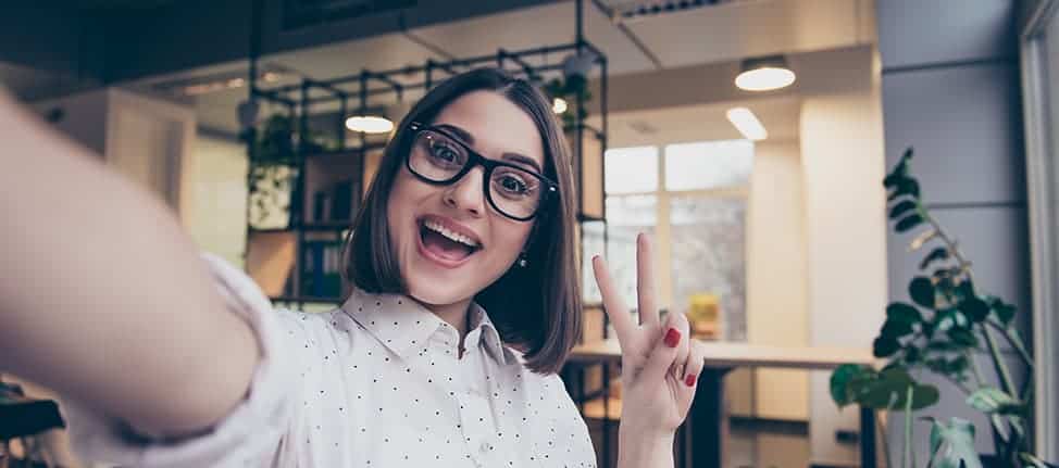 How to take a selfie wearing glasses | Drummoyne Optometrist