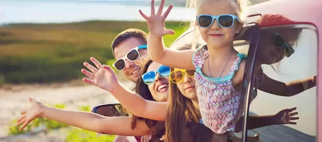 Fabulous-Eyeware-for-Everyone-01